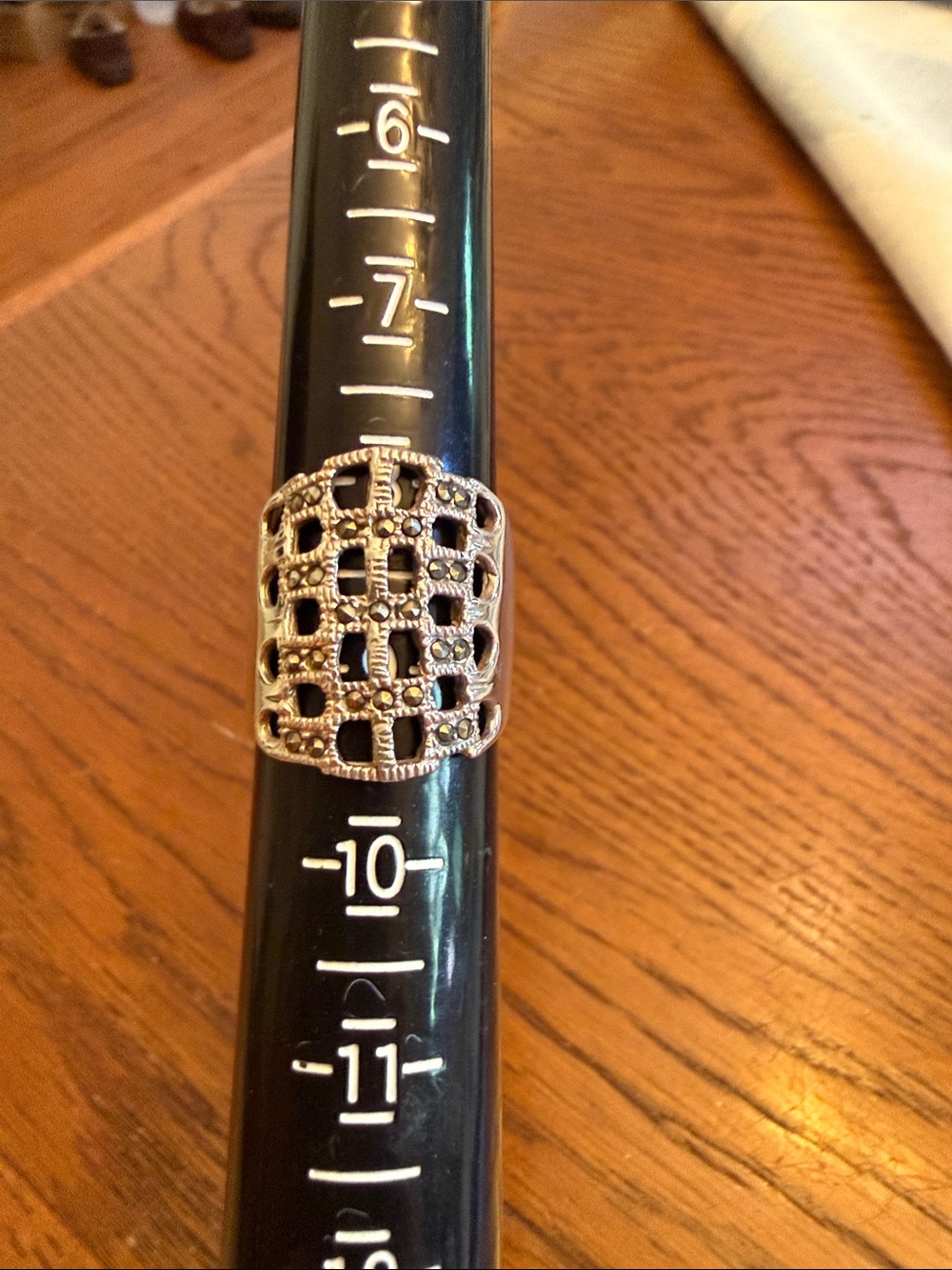Source Unknown Silver-Tone Openwork Lattice Wide Band Ring